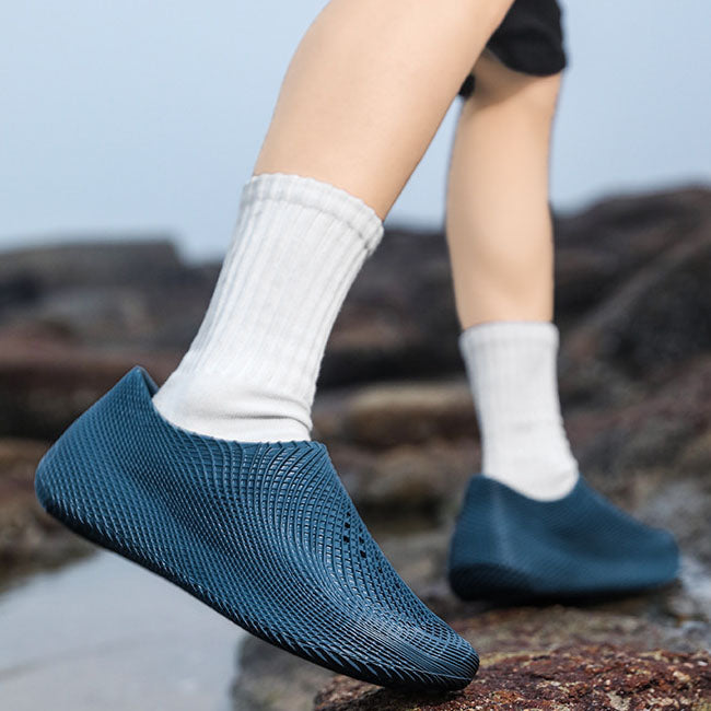 Ionico Ergonomic Slip-On Clogs